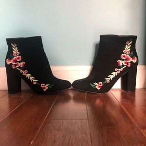 floral embroidery boots